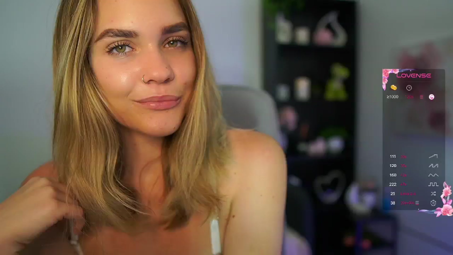 Gallery image thumbnail from Skyla_Novea_'s myfreecams stream on, 06/02/2024, 11:36 image 16 of 20