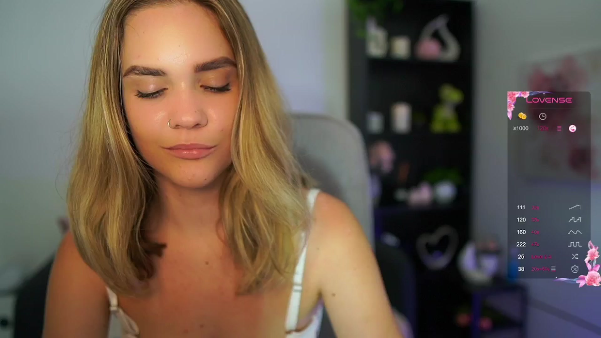 Gallery image thumbnail from Skyla_Novea_'s myfreecams stream on, 06/02/2024, 11:36 image 7 of 20