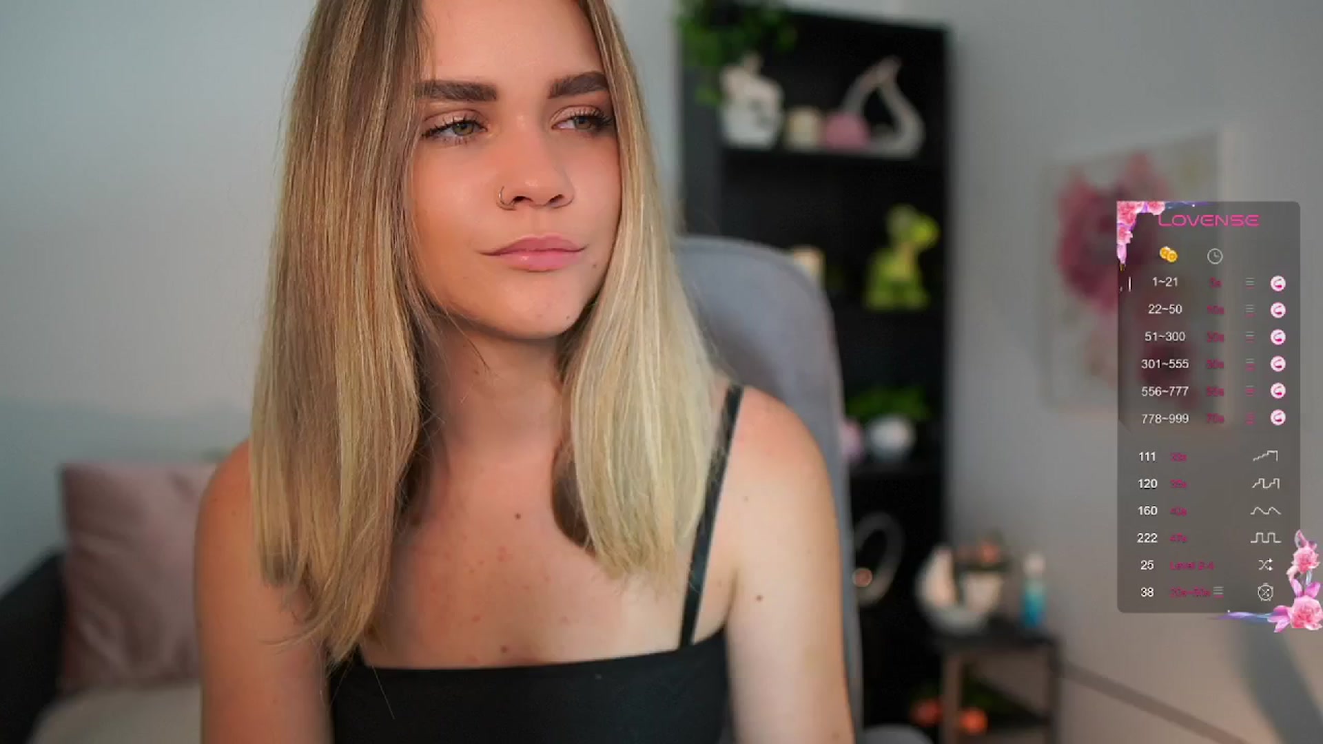 Gallery image thumbnail from Skyla_Novea_'s myfreecams stream on, 06/04/2024, 09:36 image 7 of 20