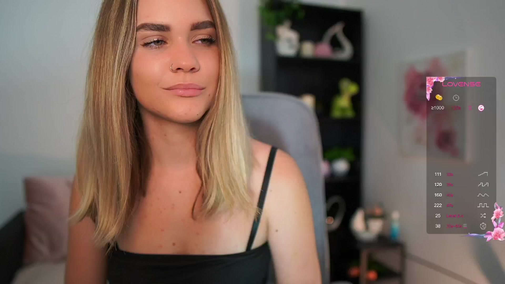 Gallery image thumbnail from Skyla_Novea_'s myfreecams stream on, 06/04/2024, 09:36 image 11 of 20