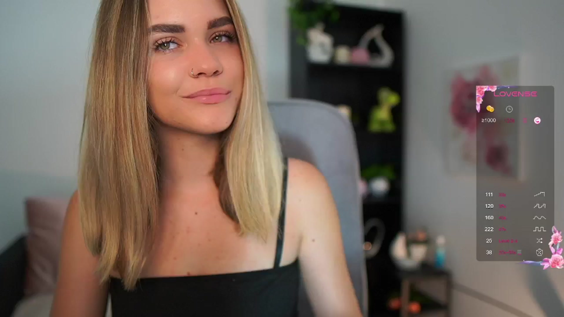 Gallery image thumbnail from Skyla_Novea_'s myfreecams stream on, 06/04/2024, 09:36 image 5 of 20