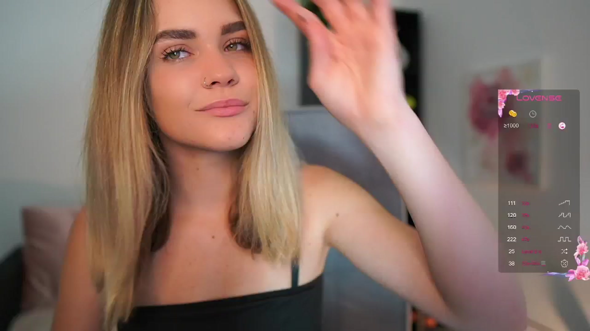 Gallery image thumbnail from Skyla_Novea_'s myfreecams stream on, 06/04/2024, 09:36 image 1 of 20