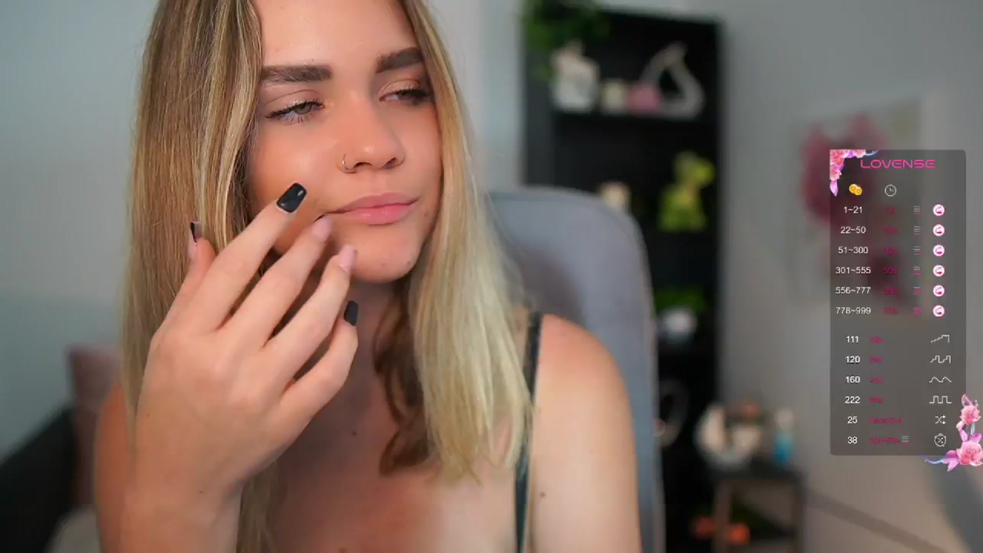 Gallery image thumbnail from Skyla_Novea_'s myfreecams stream on, 06/04/2024, 11:44 image 13 of 20