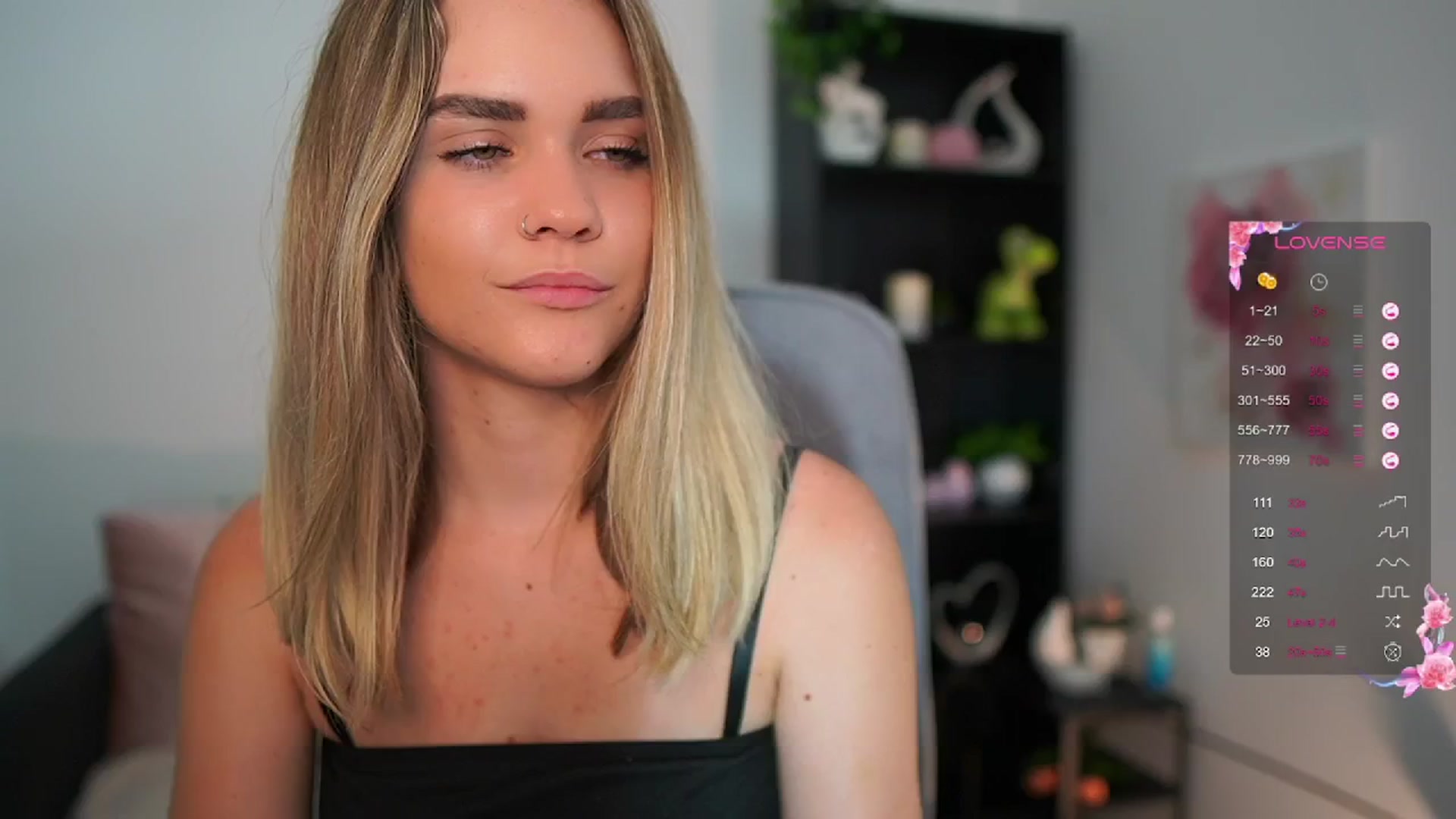 Gallery image thumbnail from Skyla_Novea_'s myfreecams stream on, 06/04/2024, 11:44 image 17 of 20