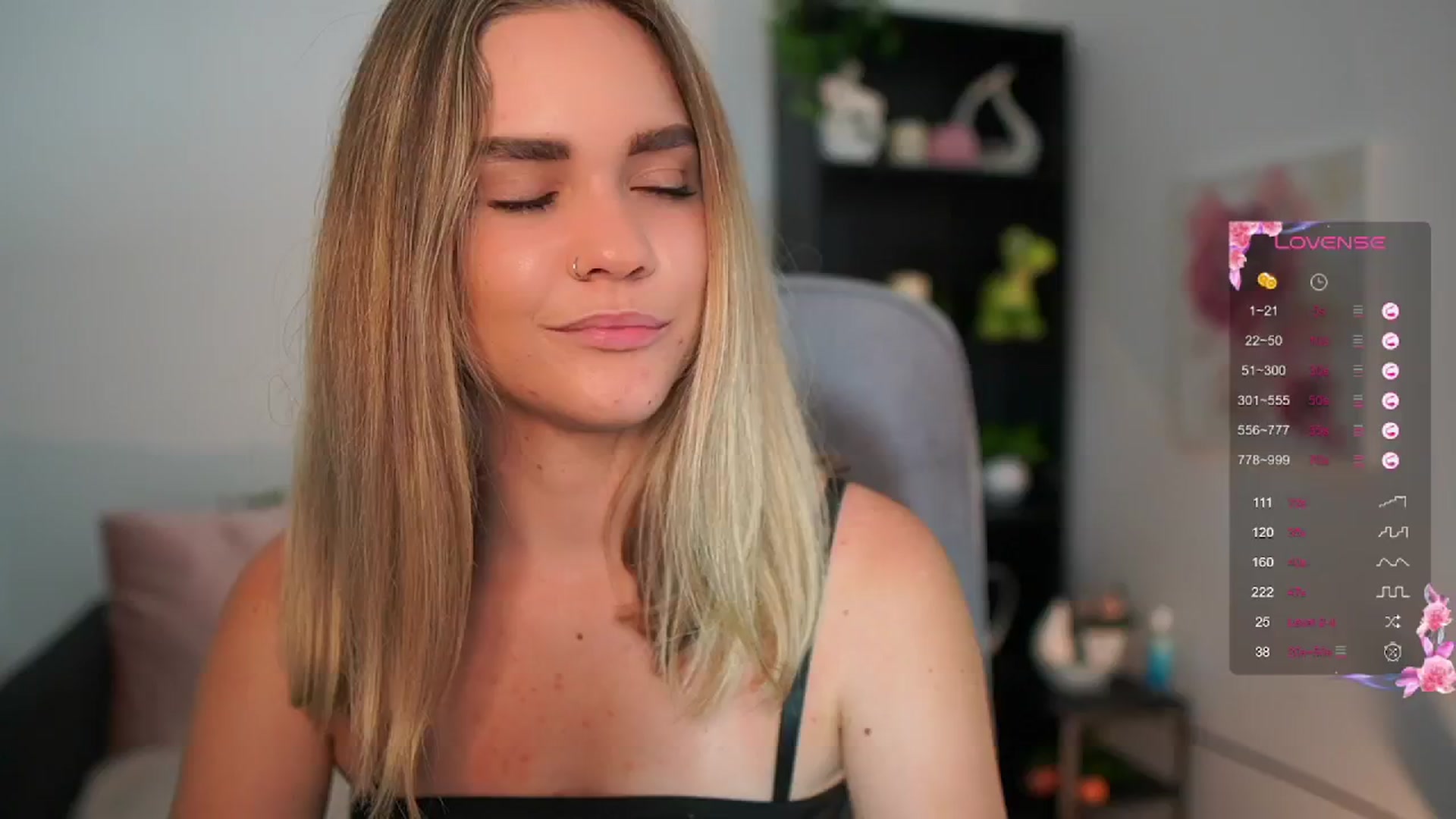 Gallery image thumbnail from Skyla_Novea_'s myfreecams stream on, 06/04/2024, 11:44 image 16 of 20