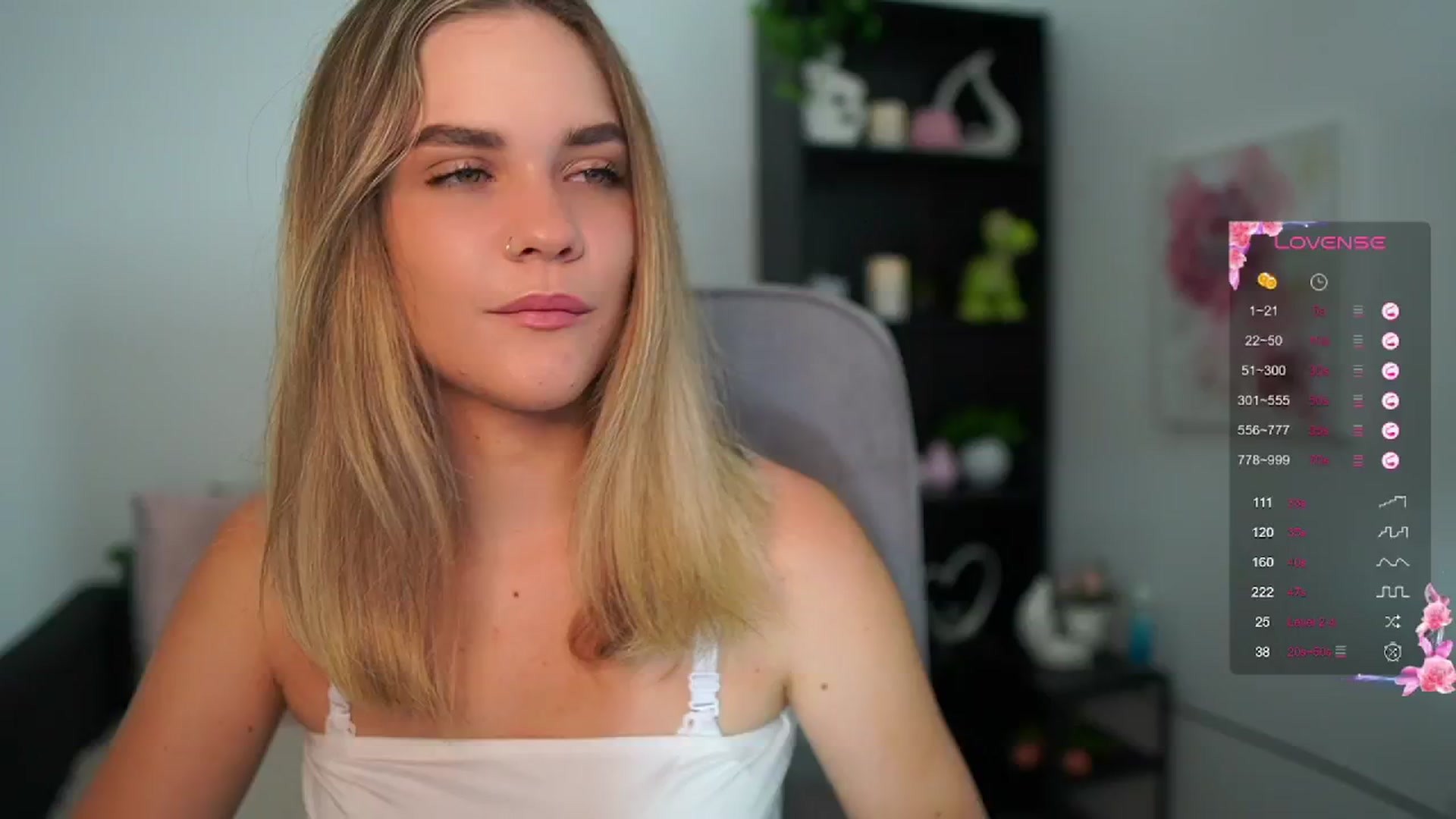 Gallery image thumbnail from Skyla_Novea_'s myfreecams stream on, 06/05/2024, 08:42 image 5 of 20