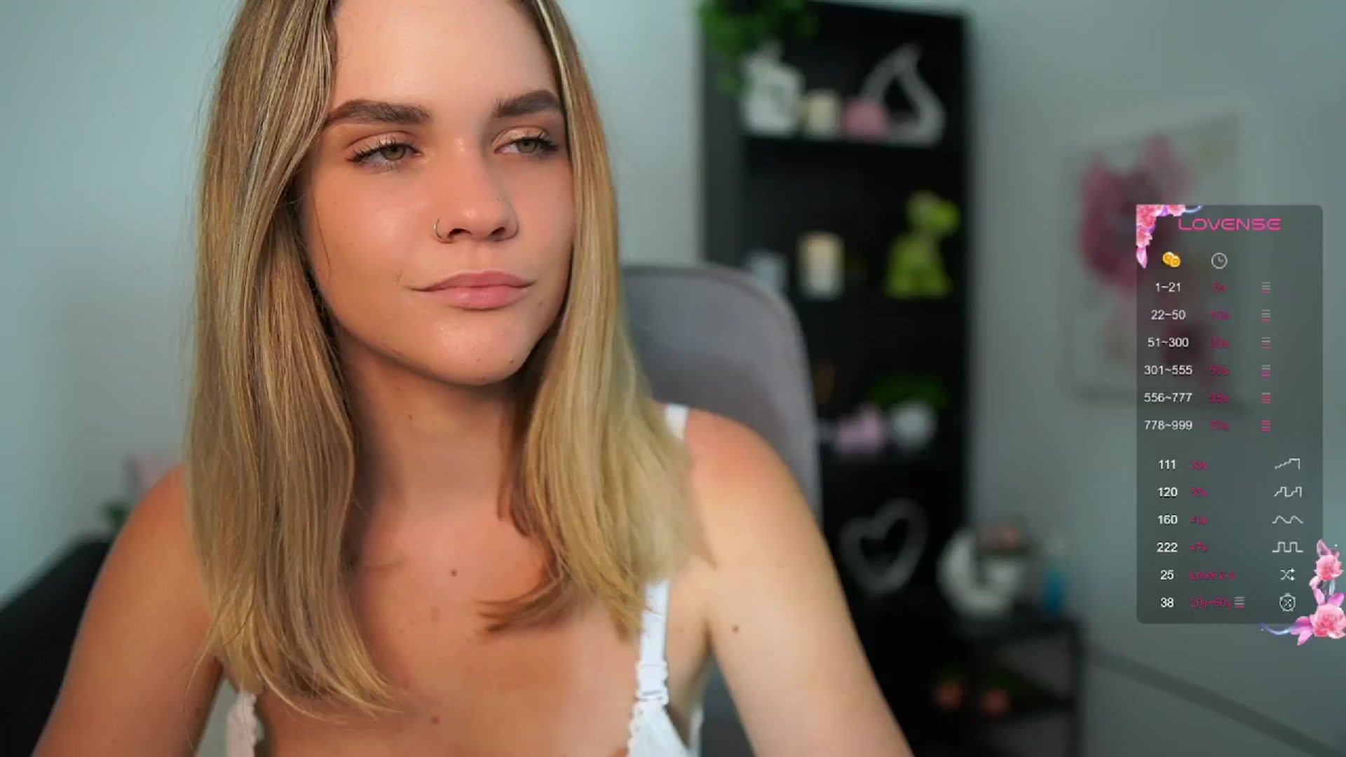 Gallery image thumbnail from Skyla_Novea_'s myfreecams stream on, 06/05/2024, 10:58 image 15 of 20
