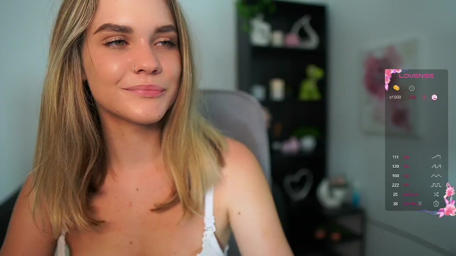 Gallery image thumbnail from Skyla_Novea_'s myfreecams stream on, 06/05/2024, 13:04 image 20 of 20