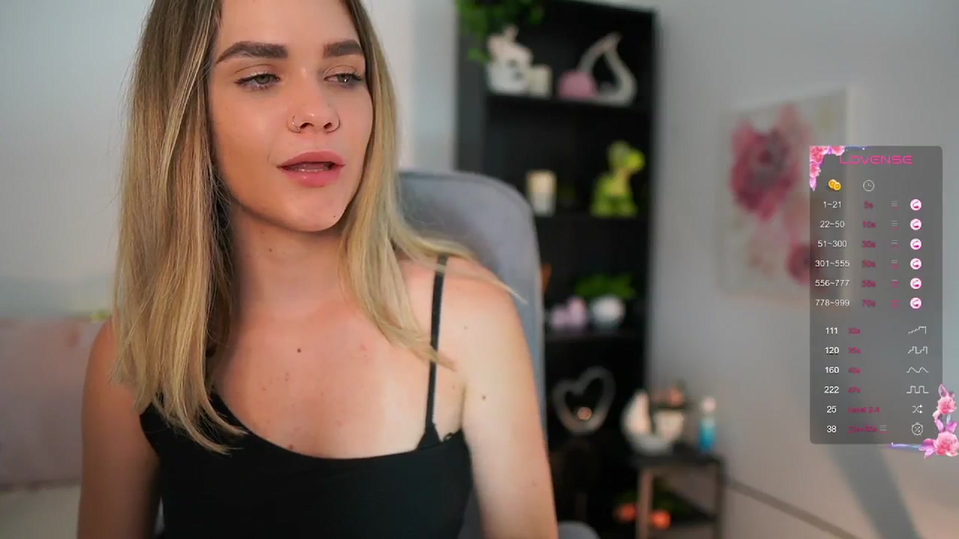 Gallery image thumbnail from Skyla_Novea_'s myfreecams stream on, 06/06/2024, 18:39 image 15 of 20