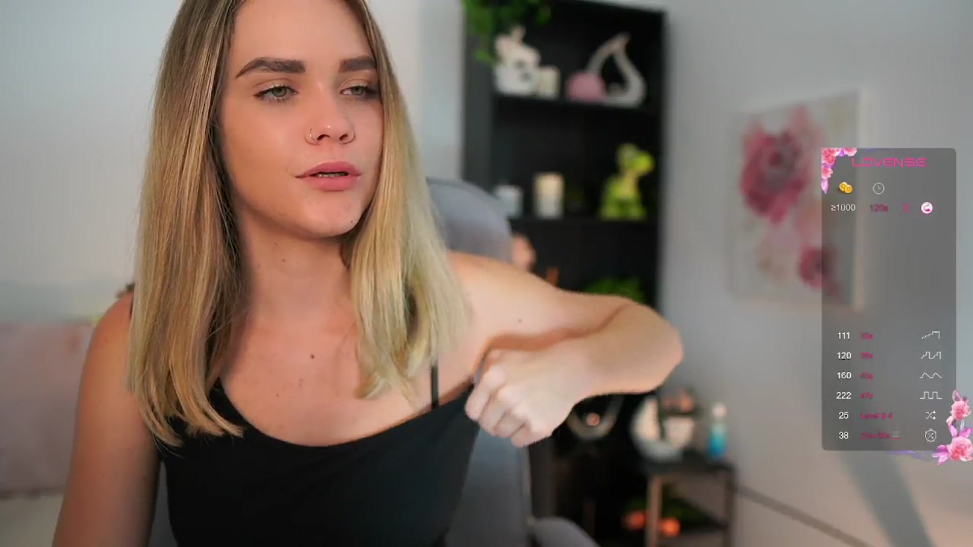 Gallery image thumbnail from Skyla_Novea_'s myfreecams stream on, 06/06/2024, 18:39 image 18 of 20