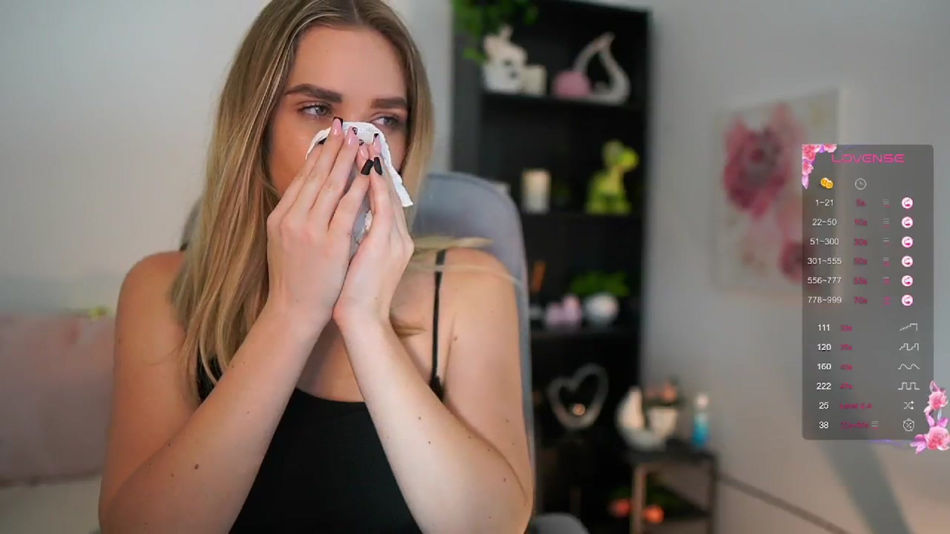 Gallery image thumbnail from Skyla_Novea_'s myfreecams stream on, 06/06/2024, 18:39 image 14 of 20