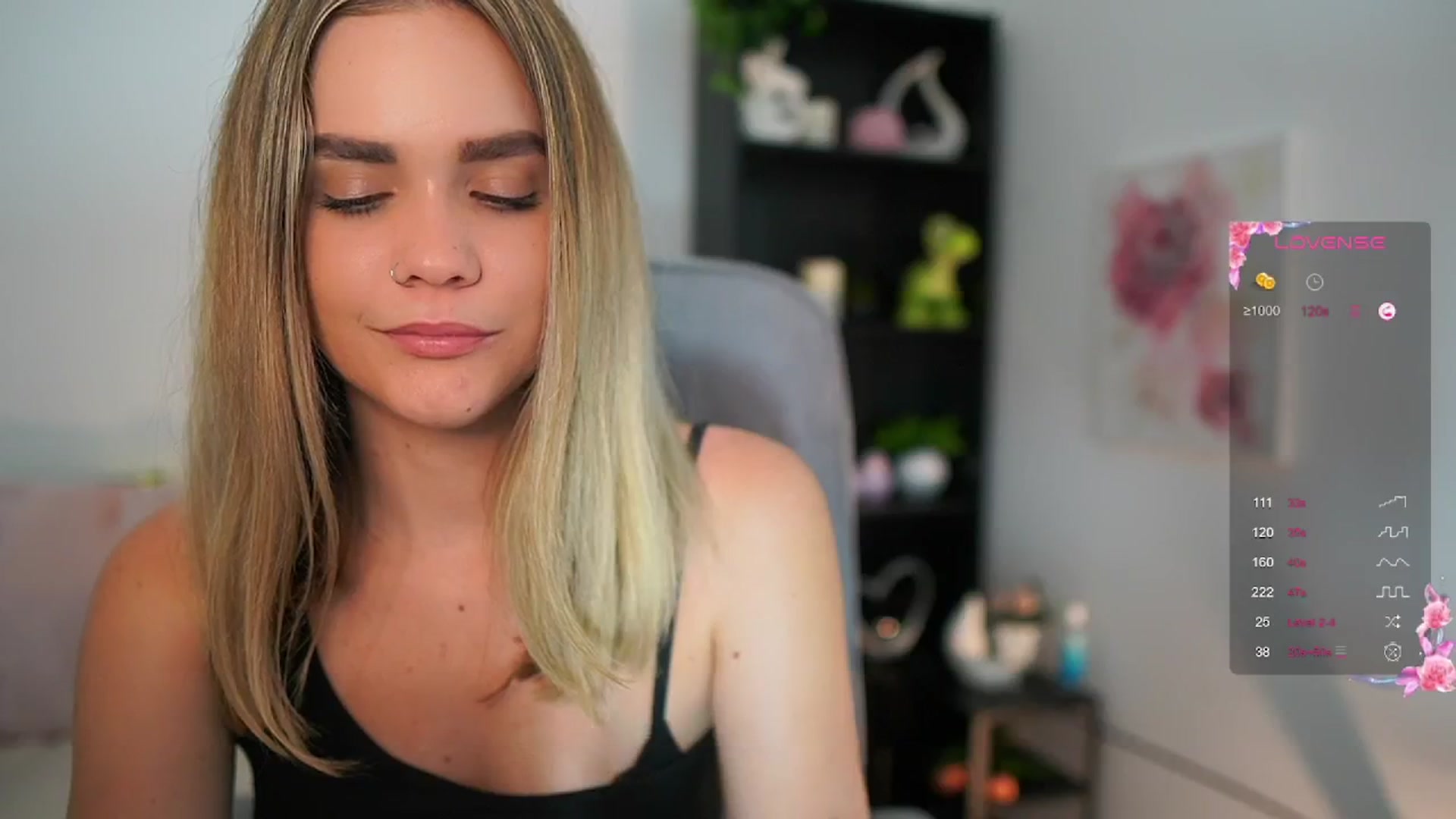 Gallery image thumbnail from Skyla_Novea_'s myfreecams stream on, 06/06/2024, 21:38 image 4 of 20