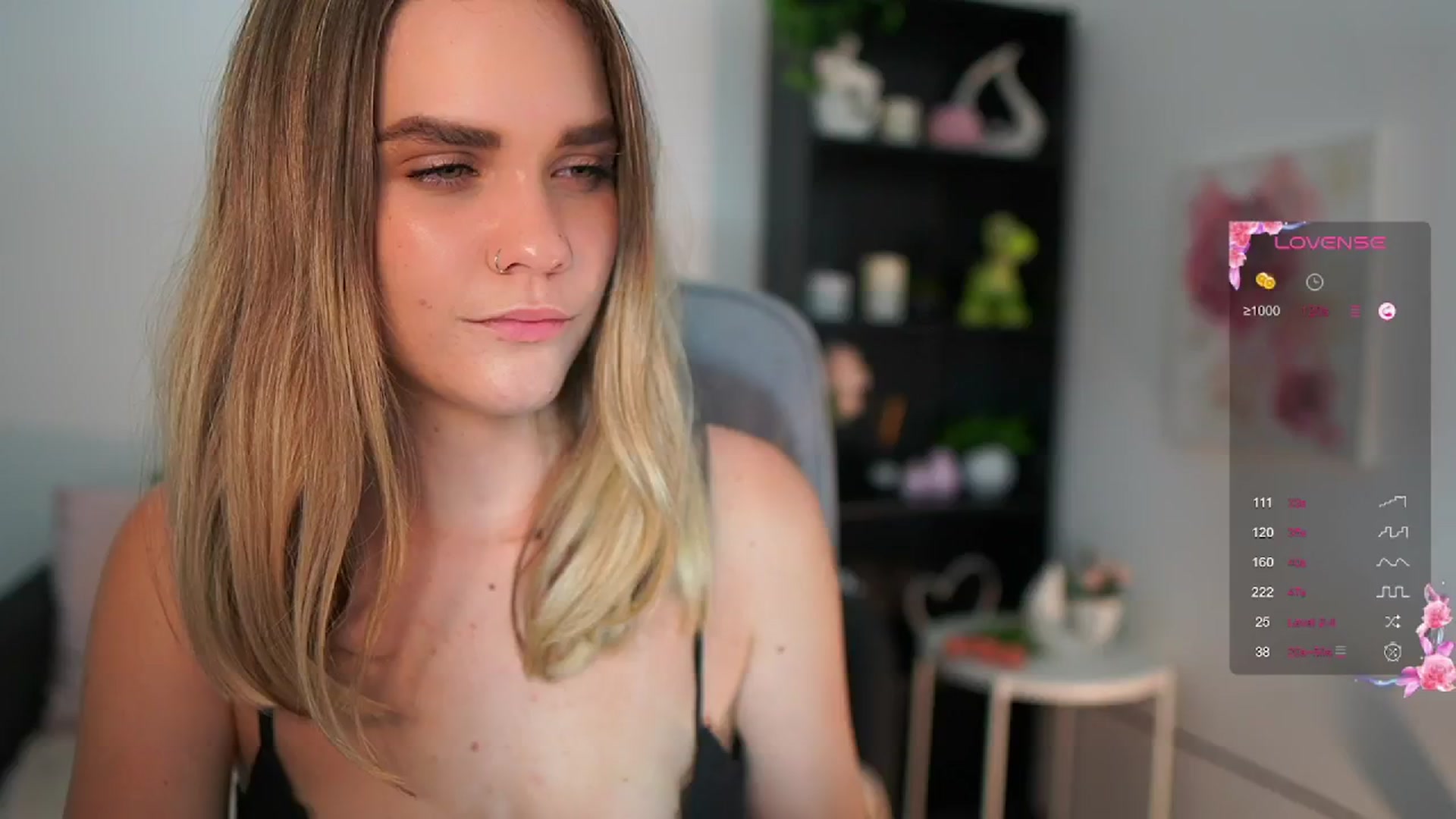 Gallery image thumbnail from Skyla_Novea_'s myfreecams stream on, 06/12/2024, 12:05 image 10 of 20