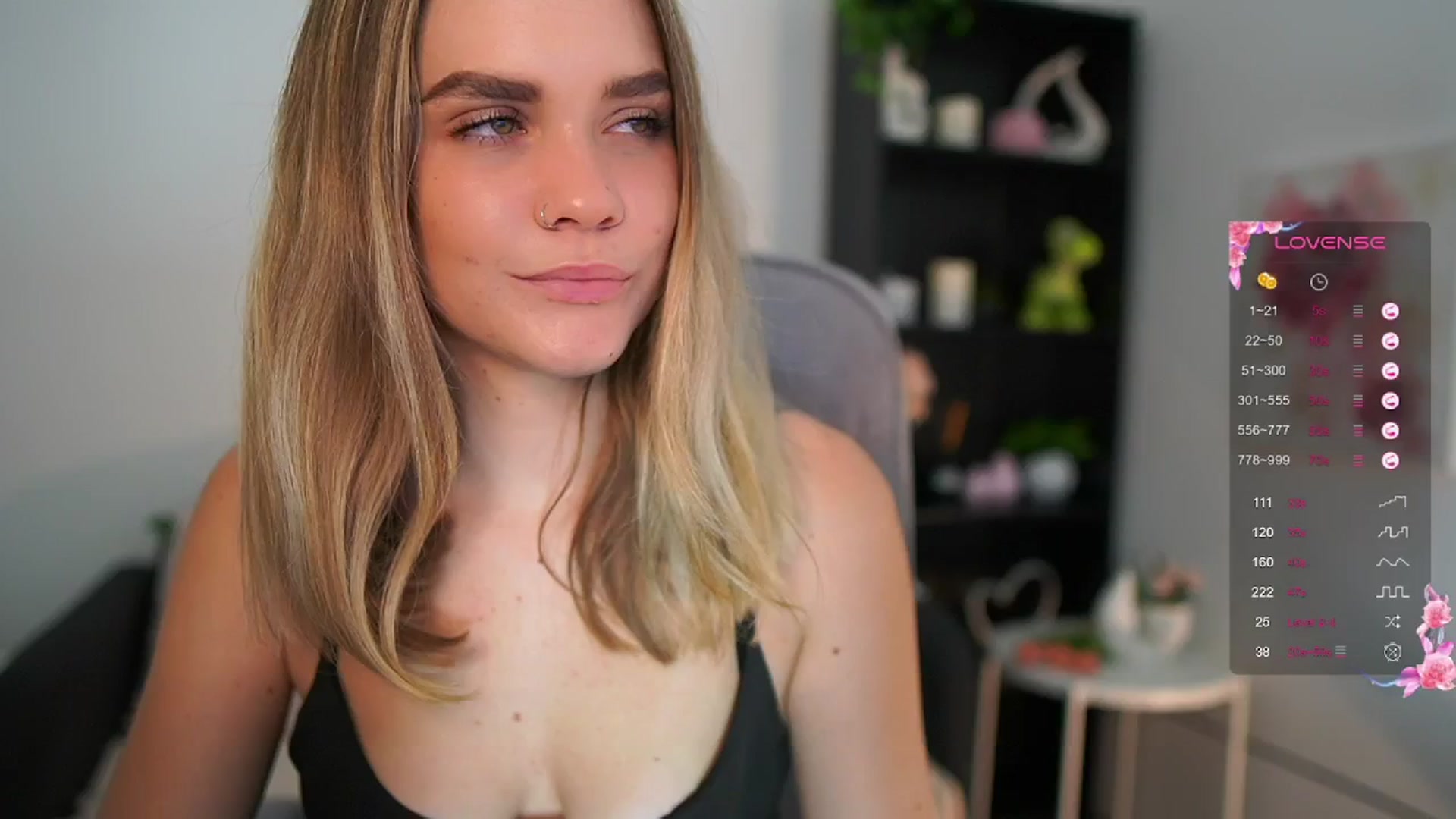 Gallery image thumbnail from Skyla_Novea_'s myfreecams stream on, 06/13/2024, 08:54 image 10 of 20