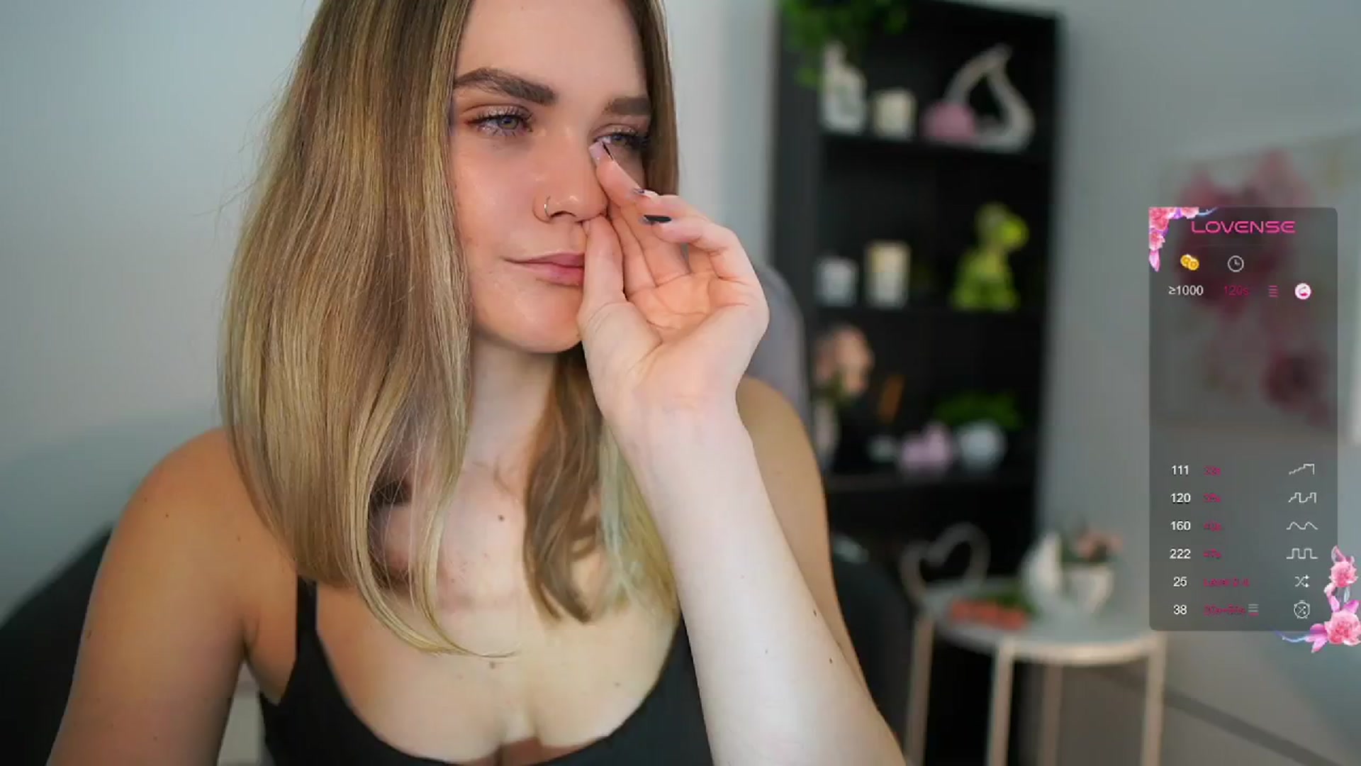 Gallery image thumbnail from Skyla_Novea_'s myfreecams stream on, 06/13/2024, 08:54 image 7 of 20
