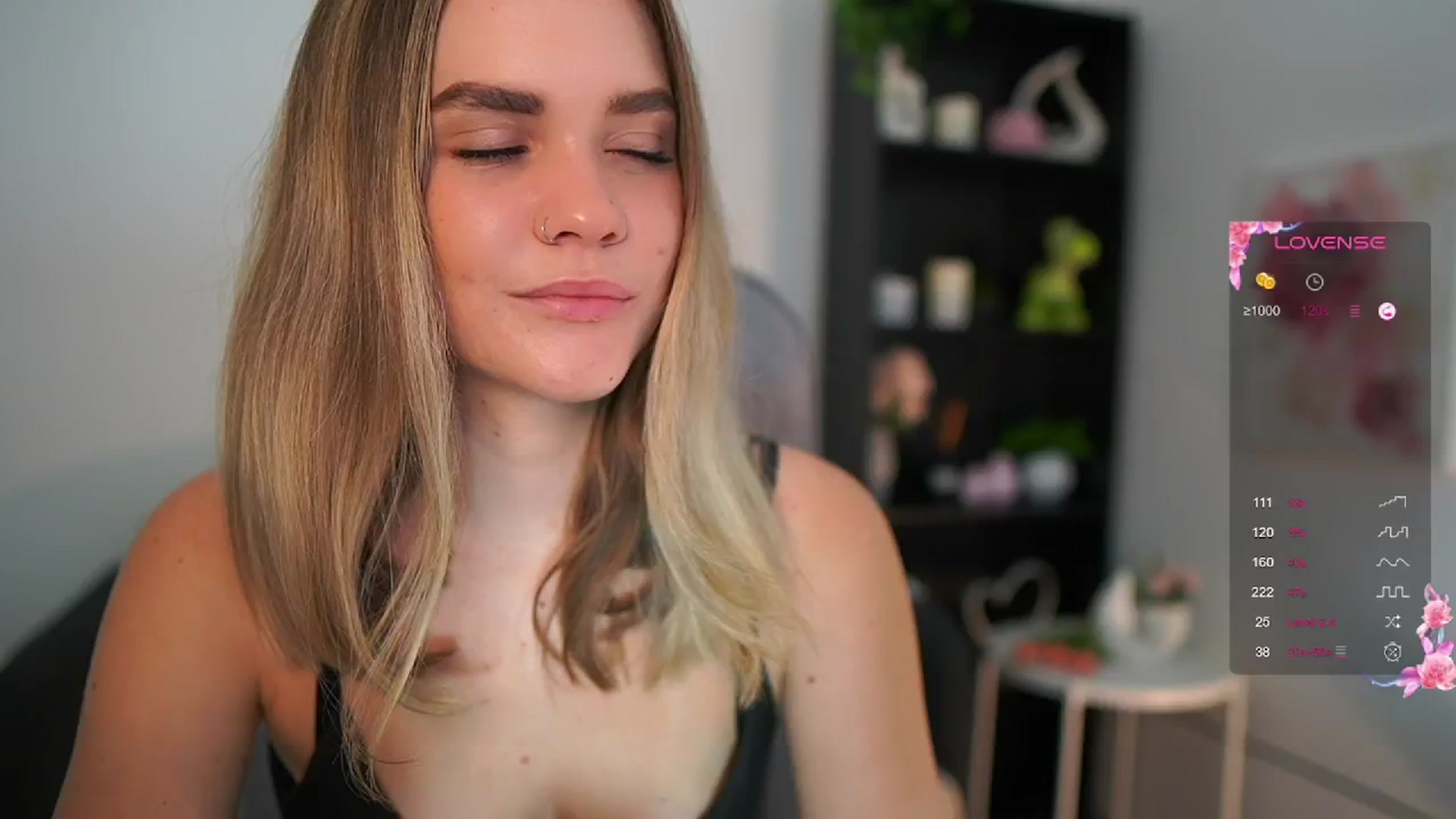 Gallery image thumbnail from Skyla_Novea_'s myfreecams stream on, 06/13/2024, 08:54 image 6 of 20