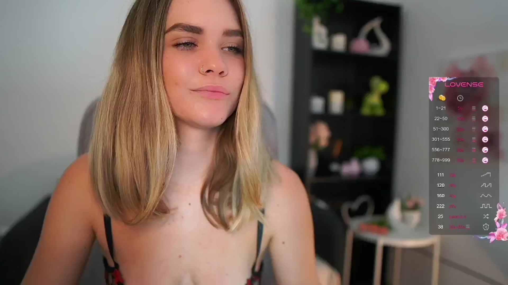 Gallery image thumbnail from Skyla_Novea_'s myfreecams stream on, 06/13/2024, 09:56 image 17 of 20