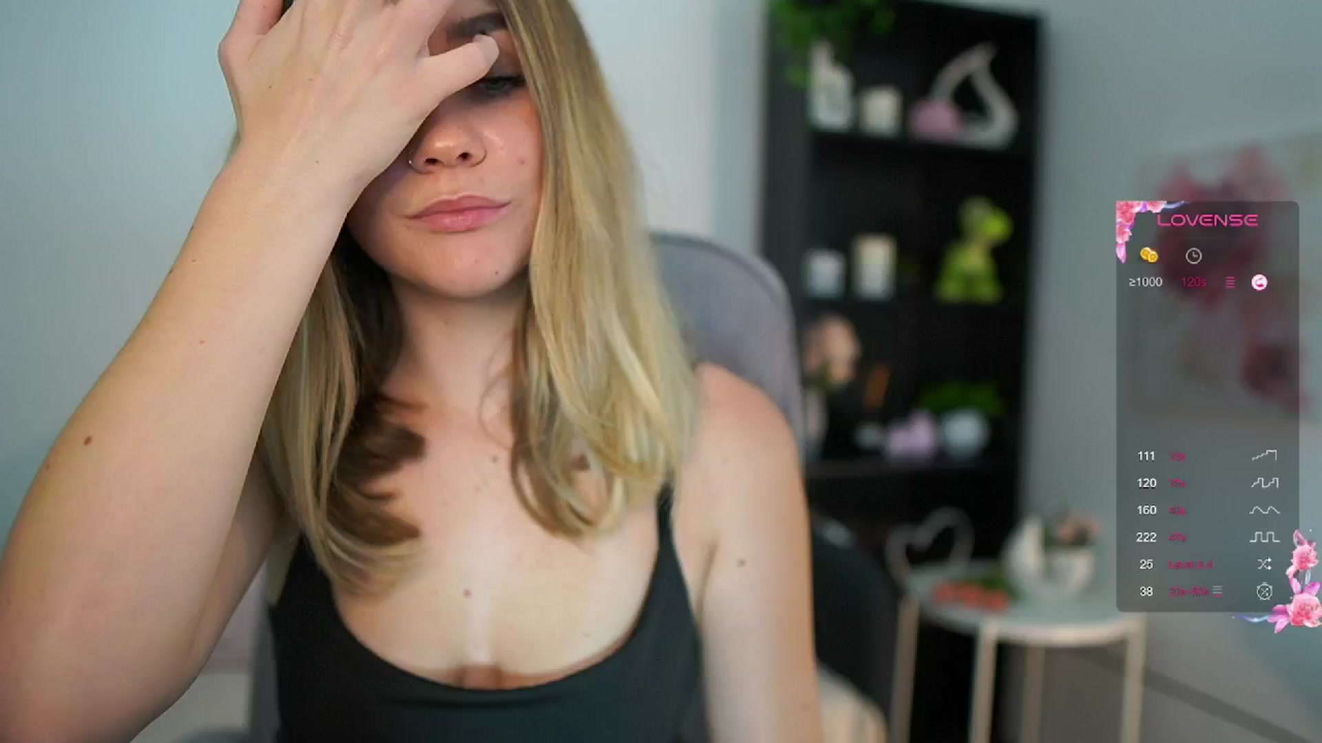 Gallery image thumbnail from Skyla_Novea_'s myfreecams stream on, 06/13/2024, 09:56 image 8 of 20