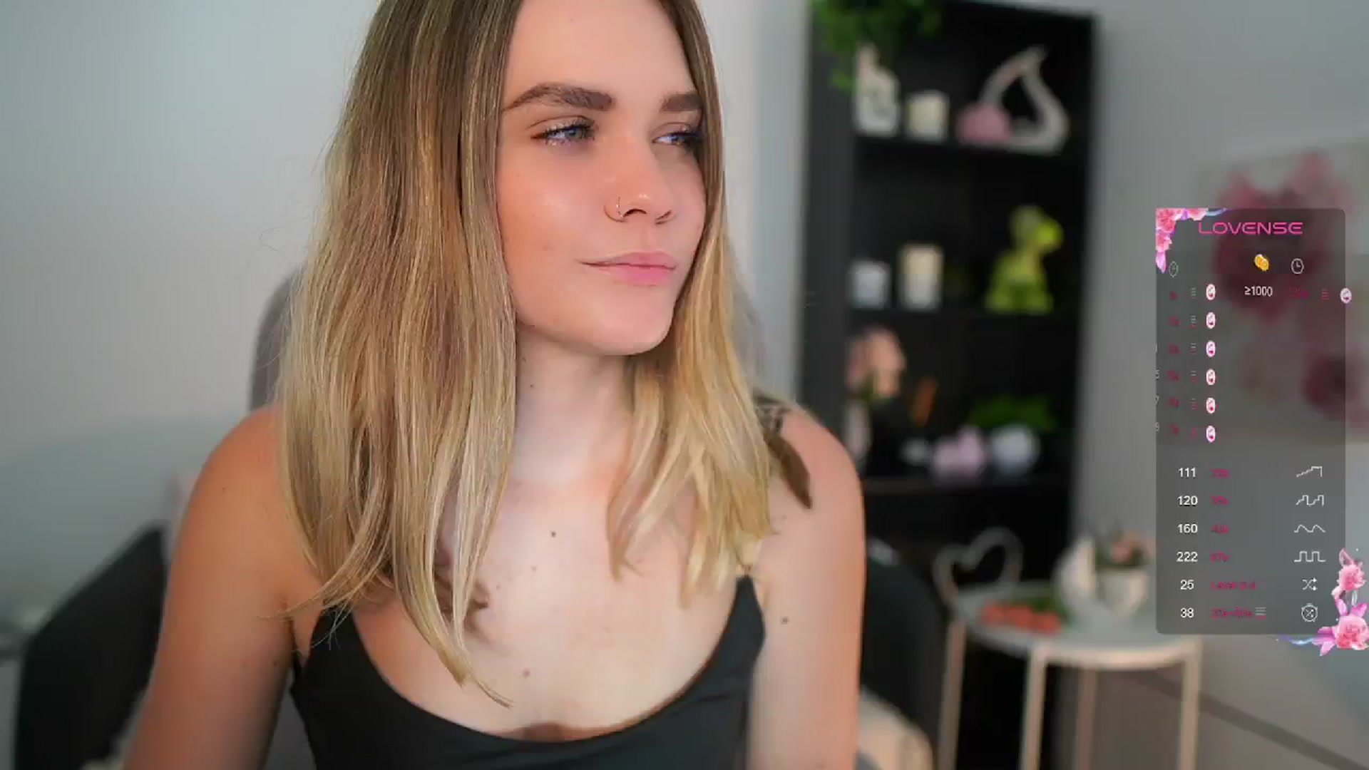 Gallery image thumbnail from Skyla_Novea_'s myfreecams stream on, 06/13/2024, 12:04 image 19 of 20