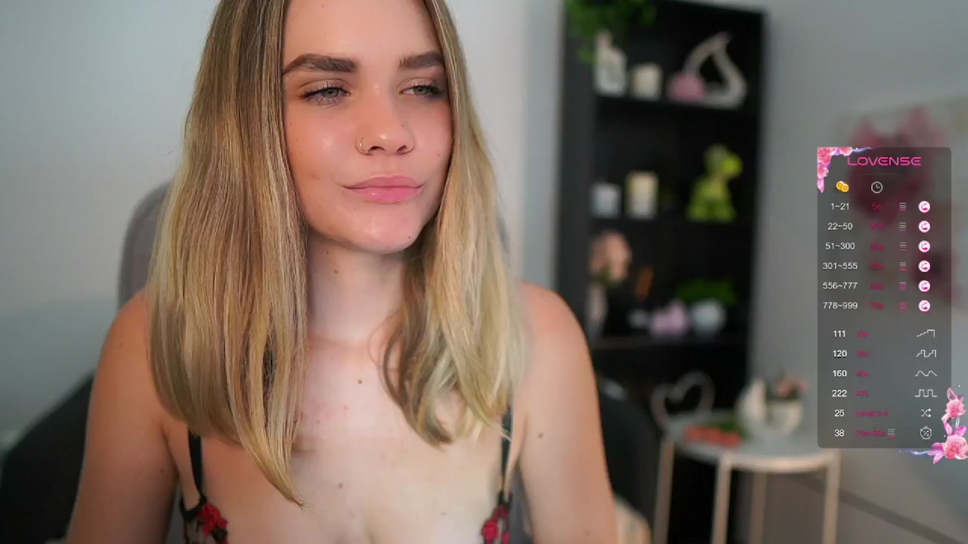 Gallery image thumbnail from Skyla_Novea_'s myfreecams stream on, 06/13/2024, 12:04 image 8 of 20