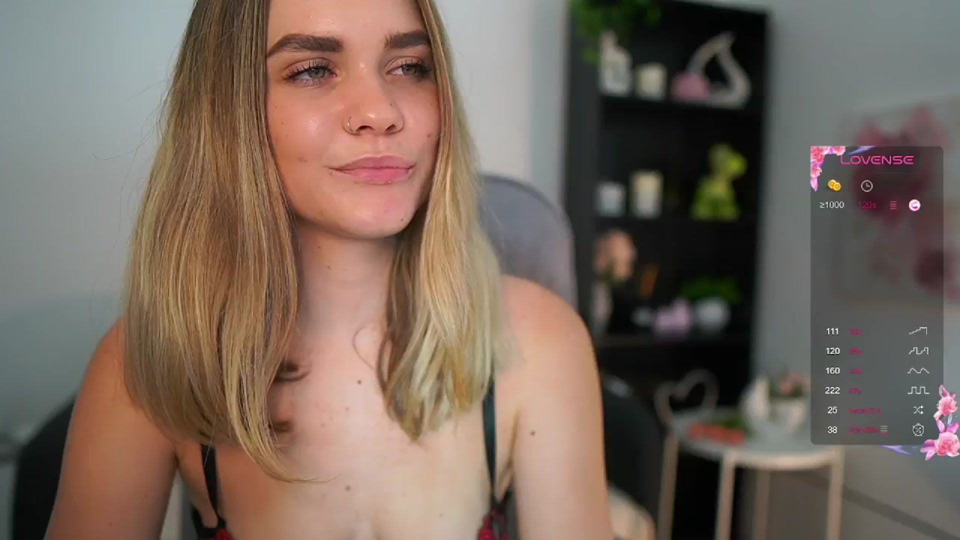 Gallery image thumbnail from Skyla_Novea_'s myfreecams stream on, 06/13/2024, 12:56 image 9 of 20
