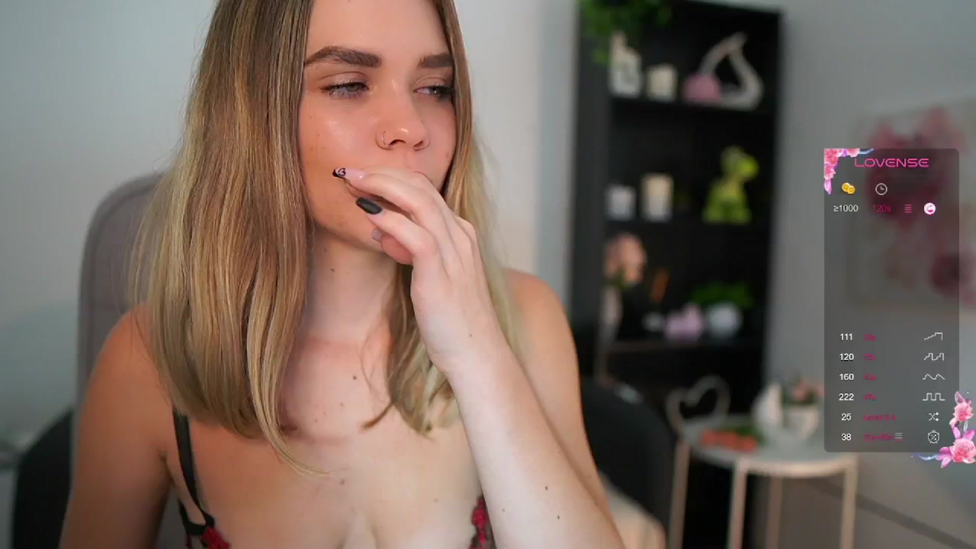 Gallery image thumbnail from Skyla_Novea_'s myfreecams stream on, 06/13/2024, 12:56 image 6 of 20