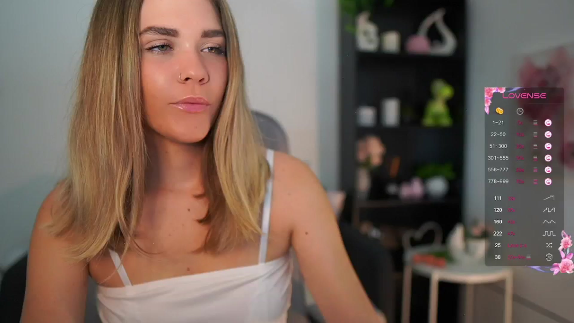 Gallery image thumbnail from Skyla_Novea_'s myfreecams stream on, 06/14/2024, 09:02 image 6 of 20