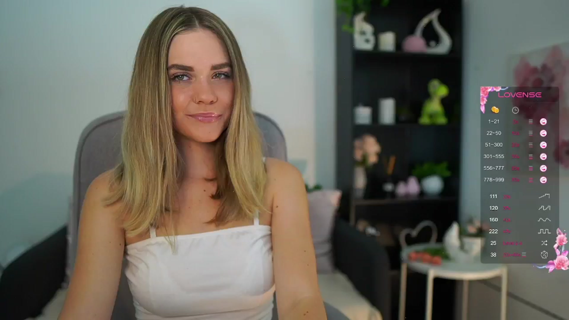 Gallery image thumbnail from Skyla_Novea_'s myfreecams stream on, 06/14/2024, 09:02 image 7 of 20