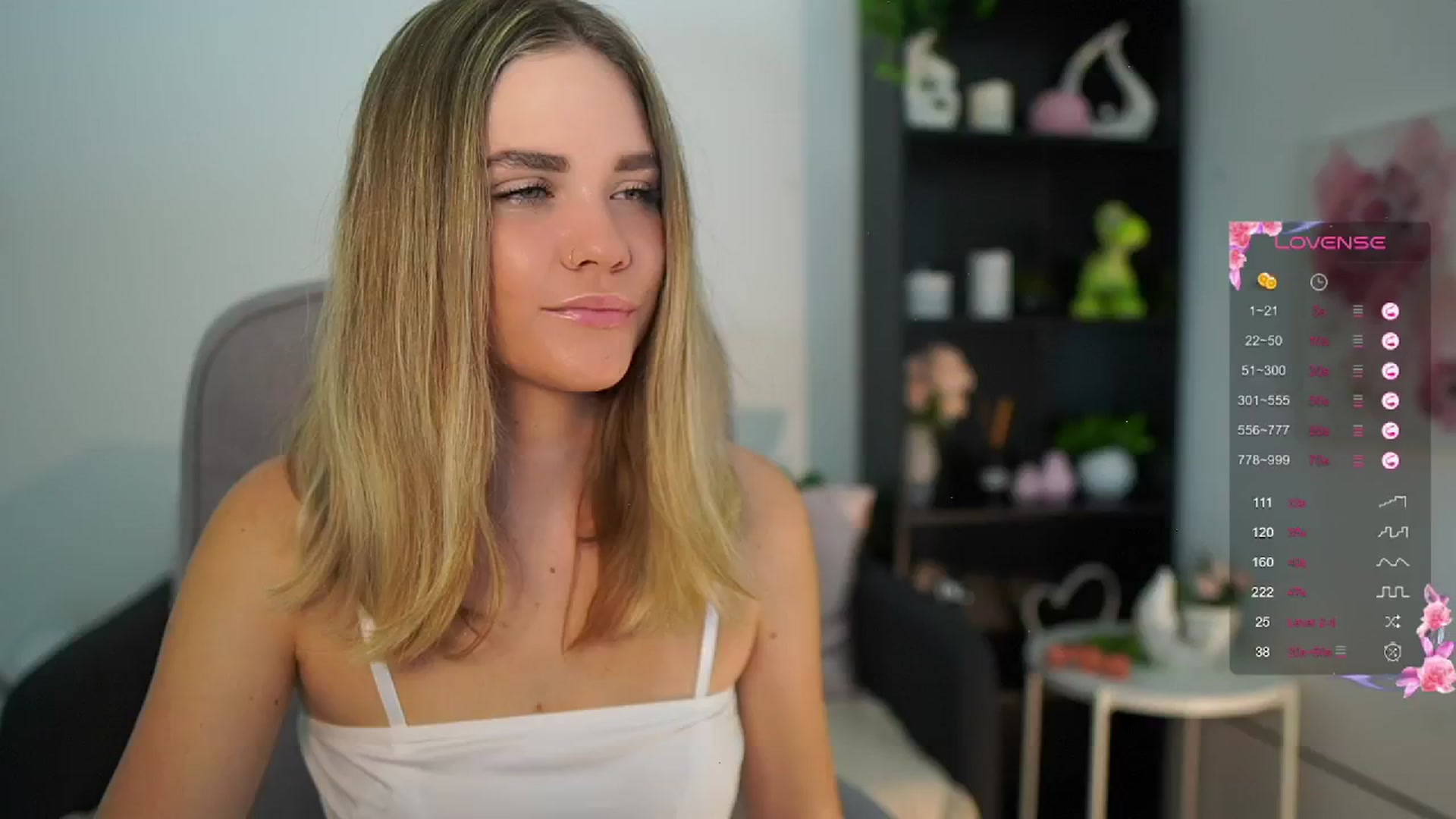 Gallery image thumbnail from Skyla_Novea_'s myfreecams stream on, 06/14/2024, 09:02 image 2 of 20