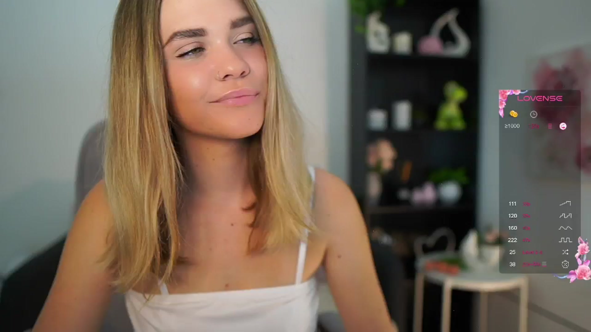 Gallery image thumbnail from Skyla_Novea_'s myfreecams stream on, 06/14/2024, 09:02 image 5 of 20