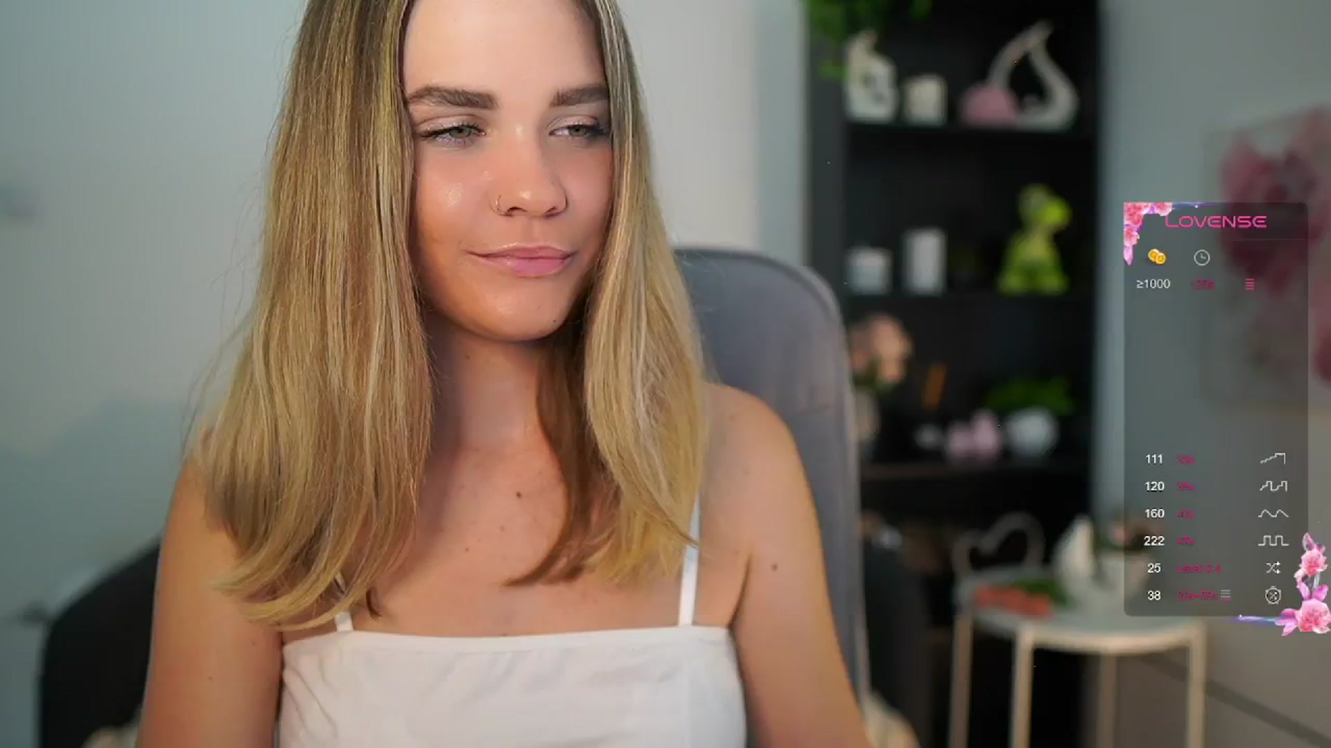 Gallery image thumbnail from Skyla_Novea_'s myfreecams stream on, 06/14/2024, 12:59 image 6 of 20