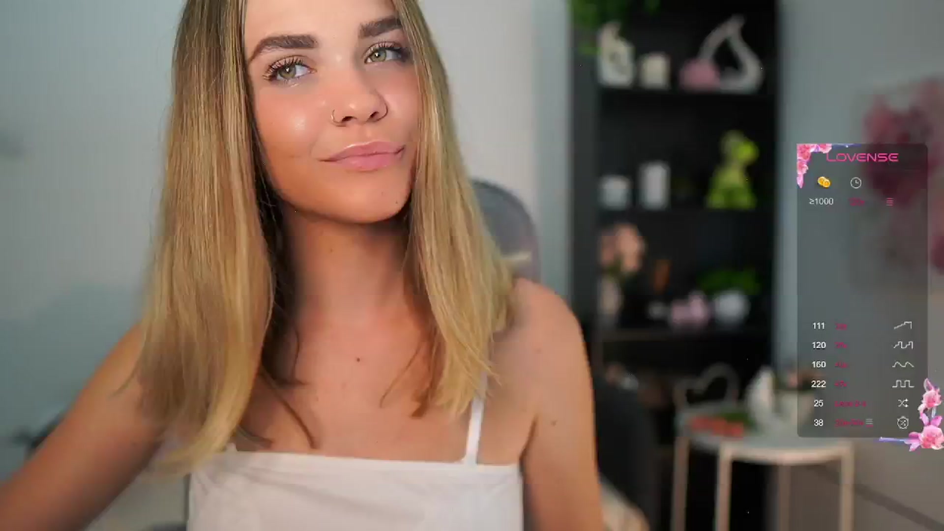 Gallery image thumbnail from Skyla_Novea_'s myfreecams stream on, 06/14/2024, 12:59 image 2 of 20