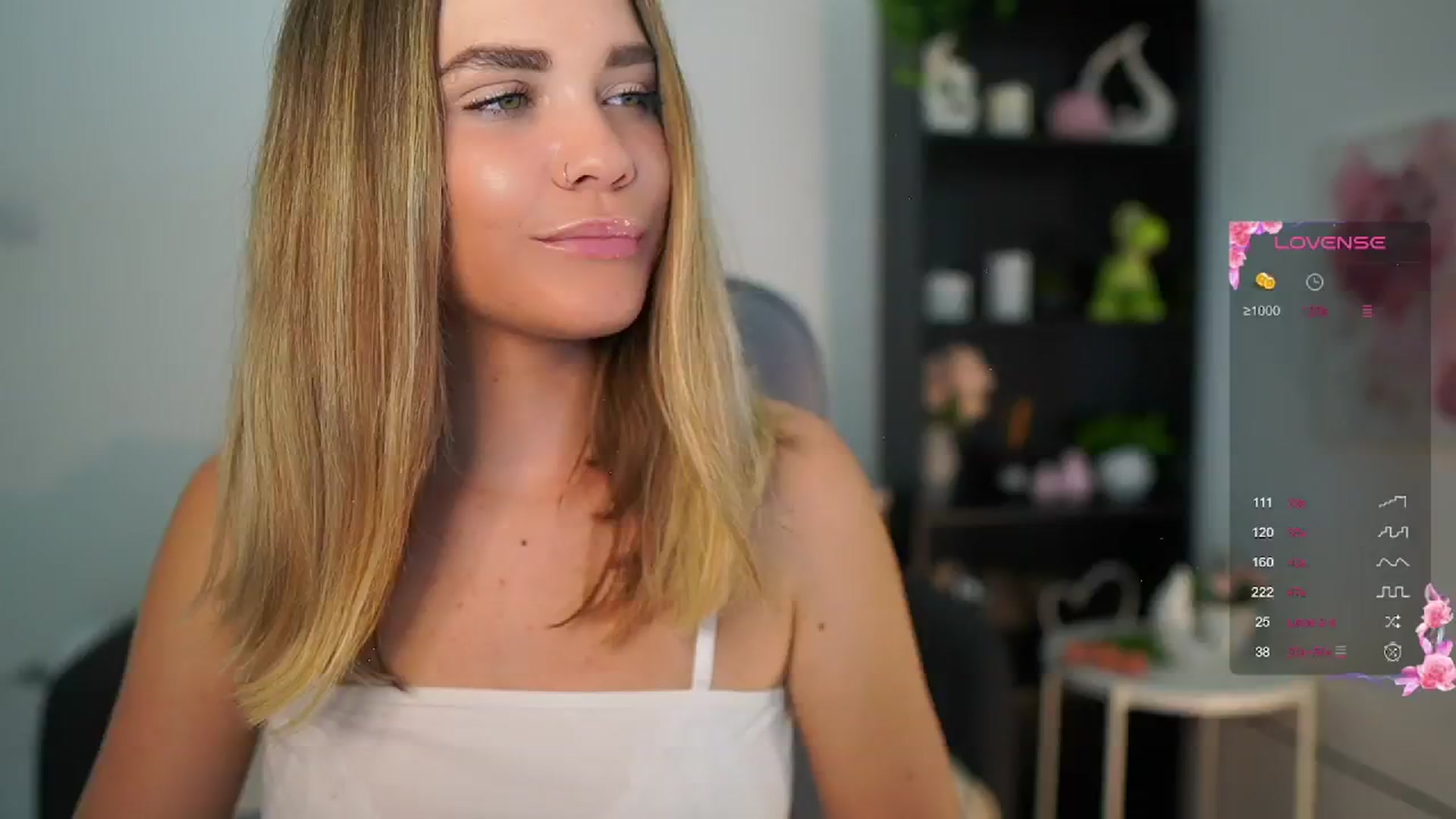 Gallery image thumbnail from Skyla_Novea_'s myfreecams stream on, 06/14/2024, 12:59 image 1 of 20