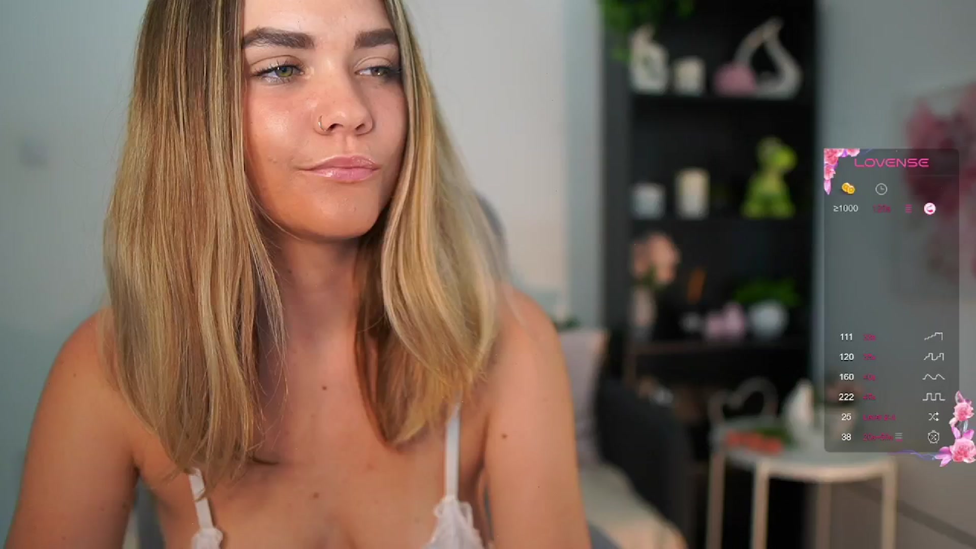 Gallery image thumbnail from Skyla_Novea_'s myfreecams stream on, 06/15/2024, 12:57 image 17 of 20