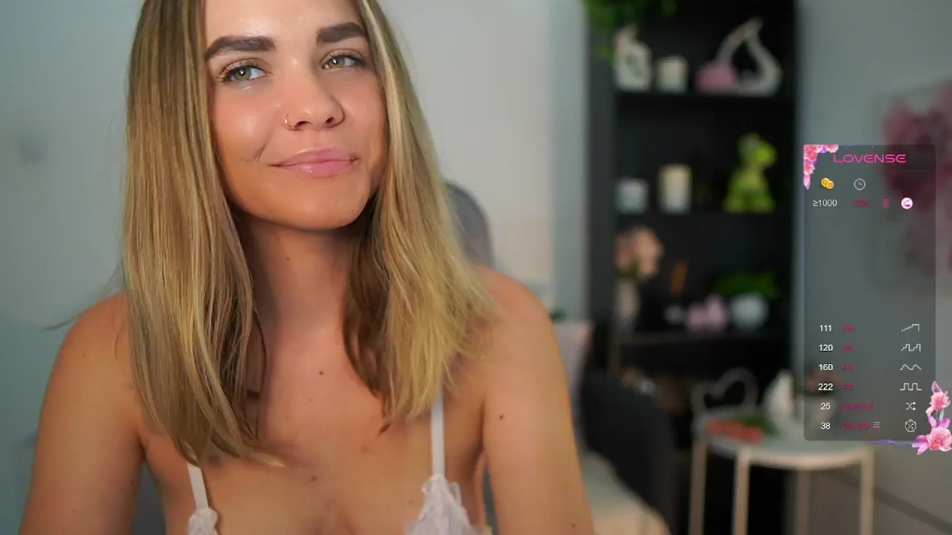 Gallery image thumbnail from Skyla_Novea_'s myfreecams stream on, 06/15/2024, 12:57 image 5 of 20