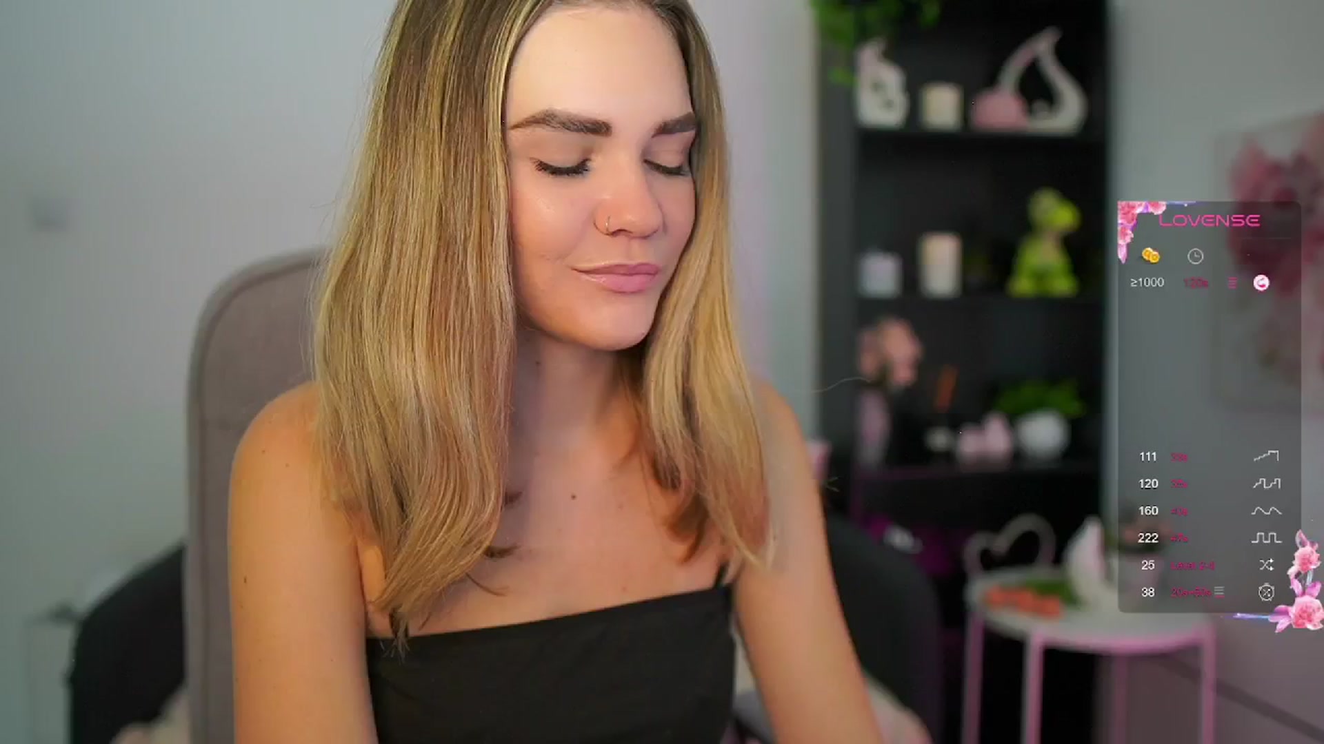 Gallery image thumbnail from Skyla_Novea_'s myfreecams stream on, 06/16/2024, 14:41 image 5 of 20