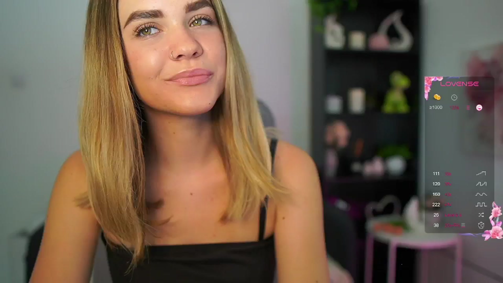 Gallery image thumbnail from Skyla_Novea_'s myfreecams stream on, 06/16/2024, 14:41 image 2 of 20