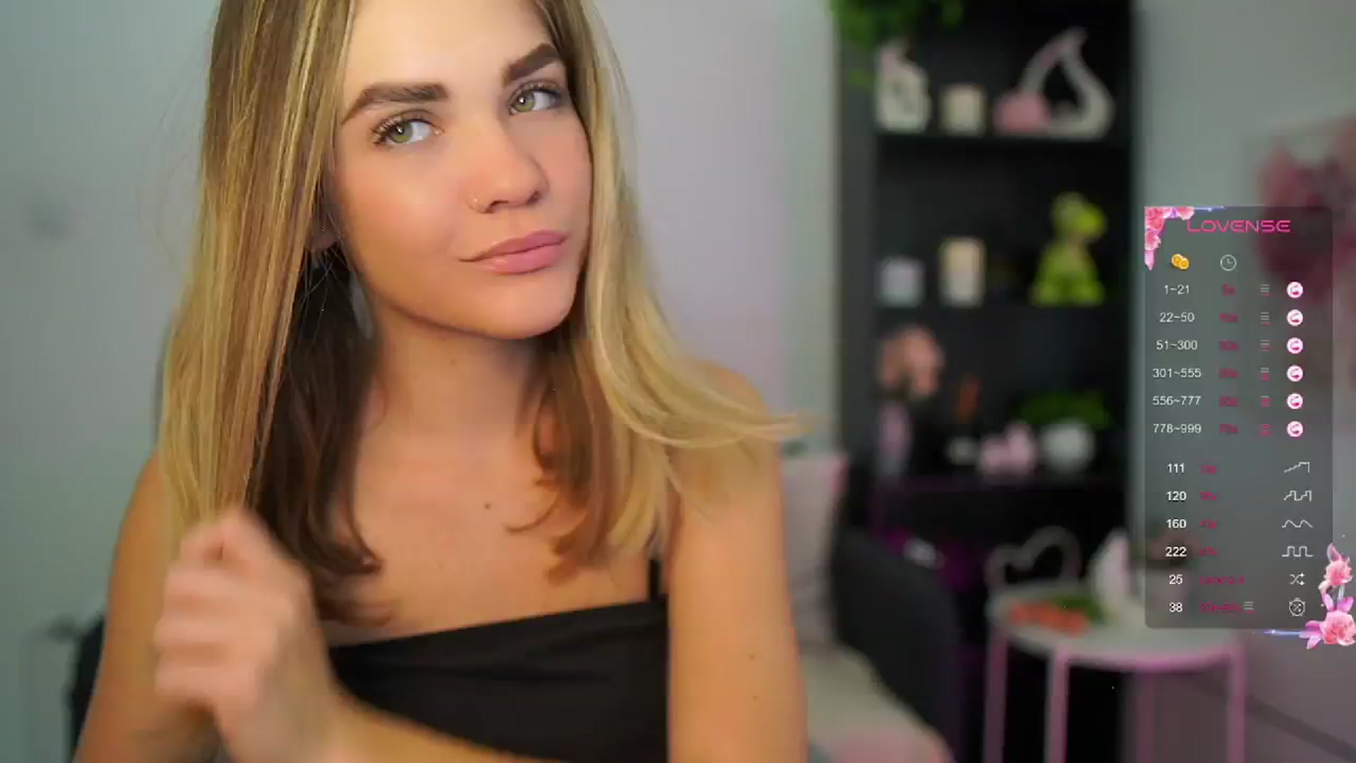Gallery image thumbnail from Skyla_Novea_'s myfreecams stream on, 06/16/2024, 14:41 image 1 of 20