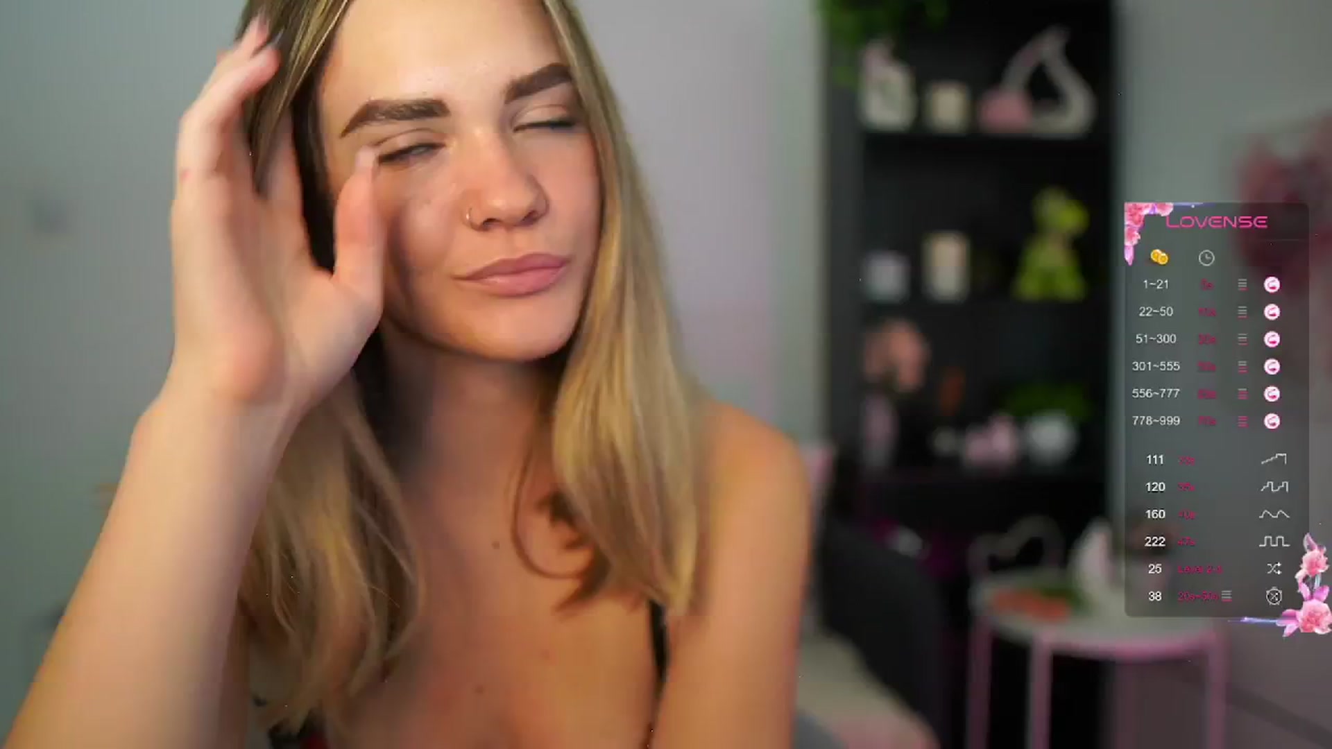 Gallery image thumbnail from Skyla_Novea_'s myfreecams stream on, 06/16/2024, 14:41 image 15 of 20