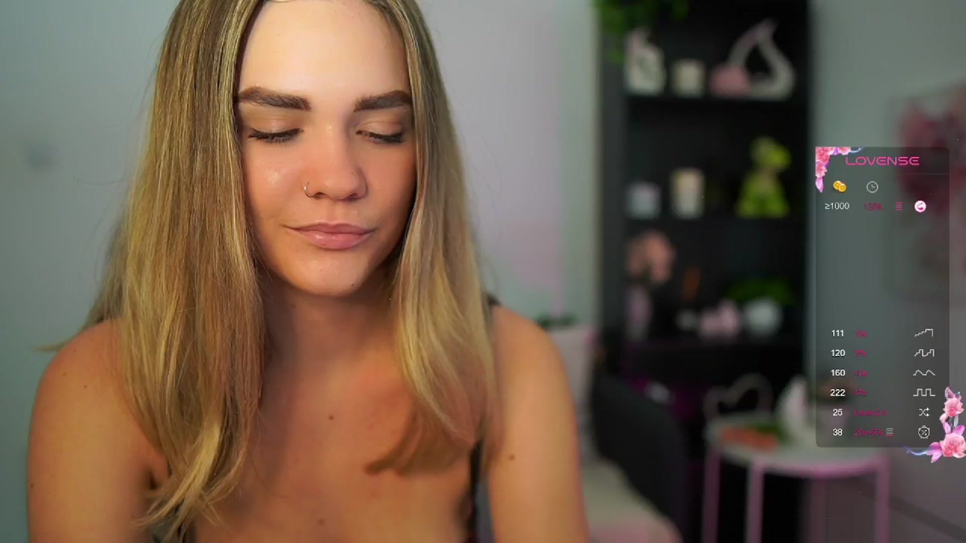 Gallery image thumbnail from Skyla_Novea_'s myfreecams stream on, 06/16/2024, 17:13 image 15 of 20