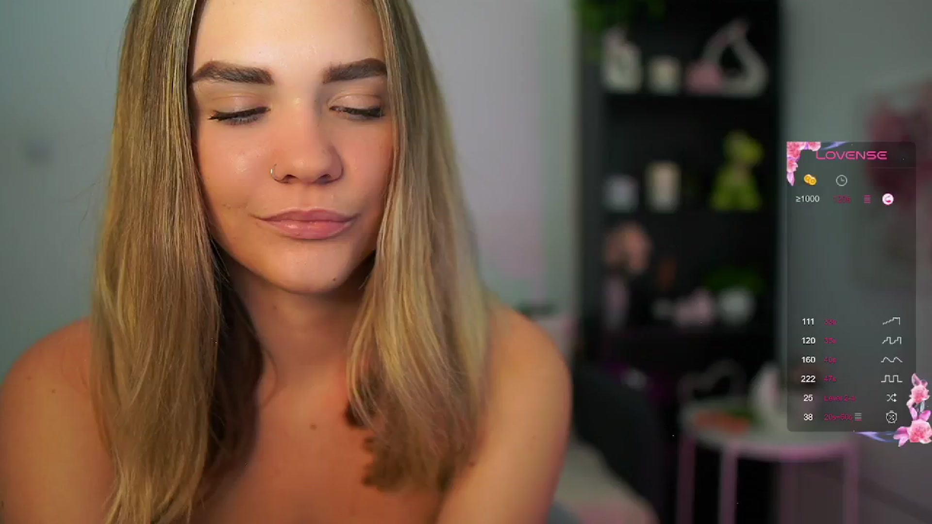 Gallery image thumbnail from Skyla_Novea_'s myfreecams stream on, 06/16/2024, 17:13 image 6 of 20