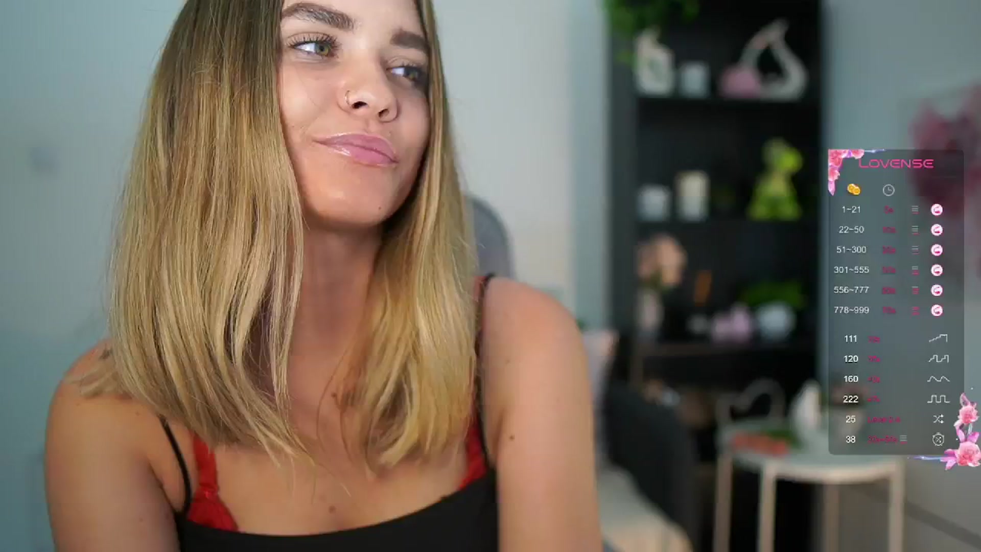 Gallery image thumbnail from Skyla_Novea_'s myfreecams stream on, 06/17/2024, 18:16 image 2 of 20