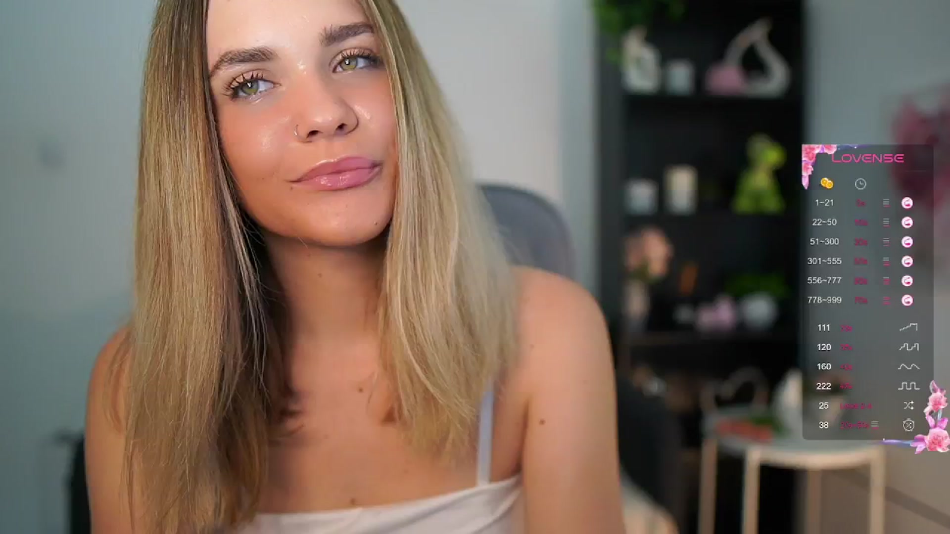 Gallery image thumbnail from Skyla_Novea_'s myfreecams stream on, 06/18/2024, 13:25 image 7 of 20