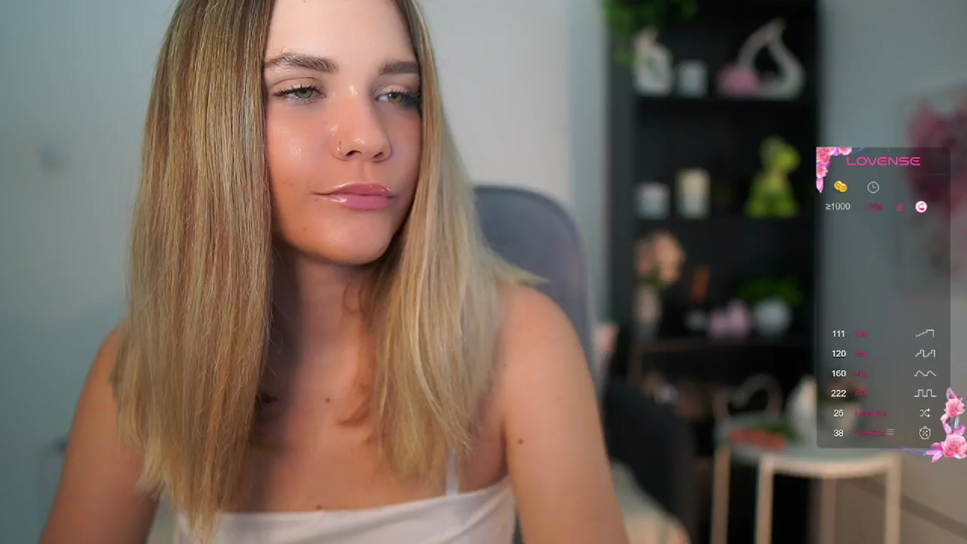 Gallery image thumbnail from Skyla_Novea_'s myfreecams stream on, 06/18/2024, 13:25 image 6 of 20
