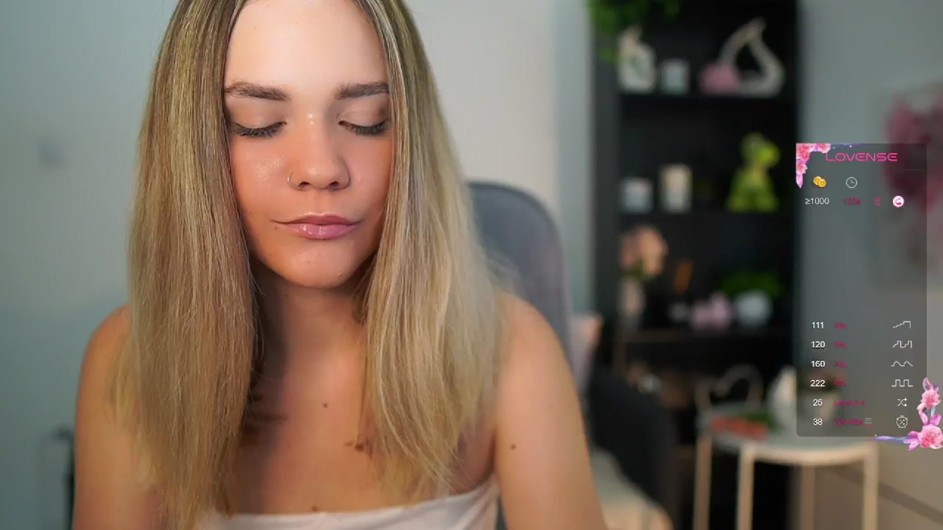 Gallery image thumbnail from Skyla_Novea_'s myfreecams stream on, 06/18/2024, 13:25 image 1 of 20