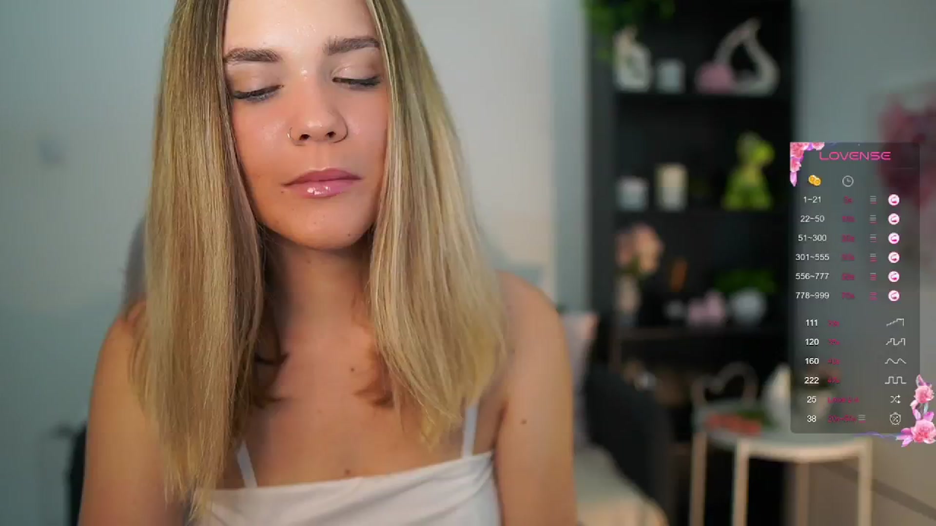 Gallery image thumbnail from Skyla_Novea_'s myfreecams stream on, 06/18/2024, 13:25 image 12 of 20