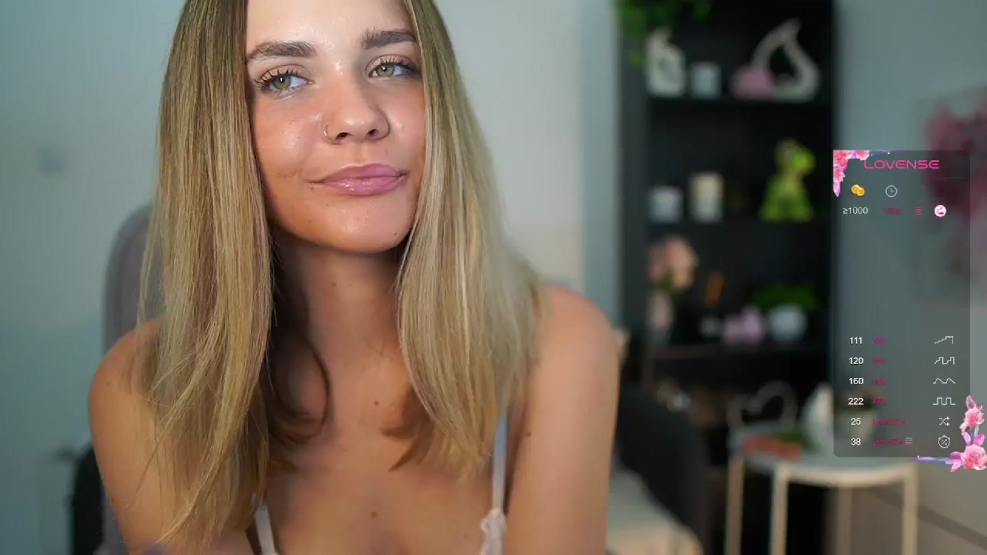 Gallery image thumbnail from Skyla_Novea_'s myfreecams stream on, 06/18/2024, 14:33 image 10 of 20