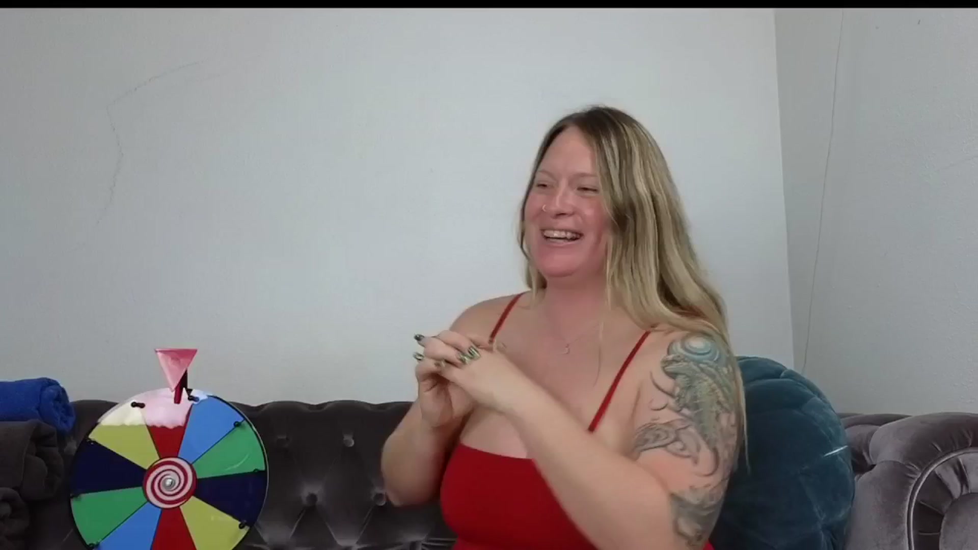 Gallery image thumbnail from SkylarHealix's myfreecams stream on, 02/25/2025, 13:31 image 19 of 20