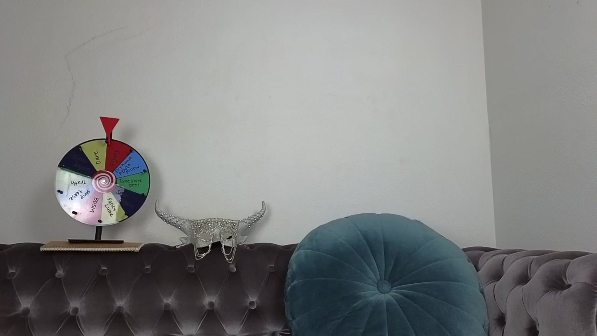 Gallery image thumbnail from SkylarHealix's myfreecams stream on, 05/16/2025, 14:19 image 12 of 20