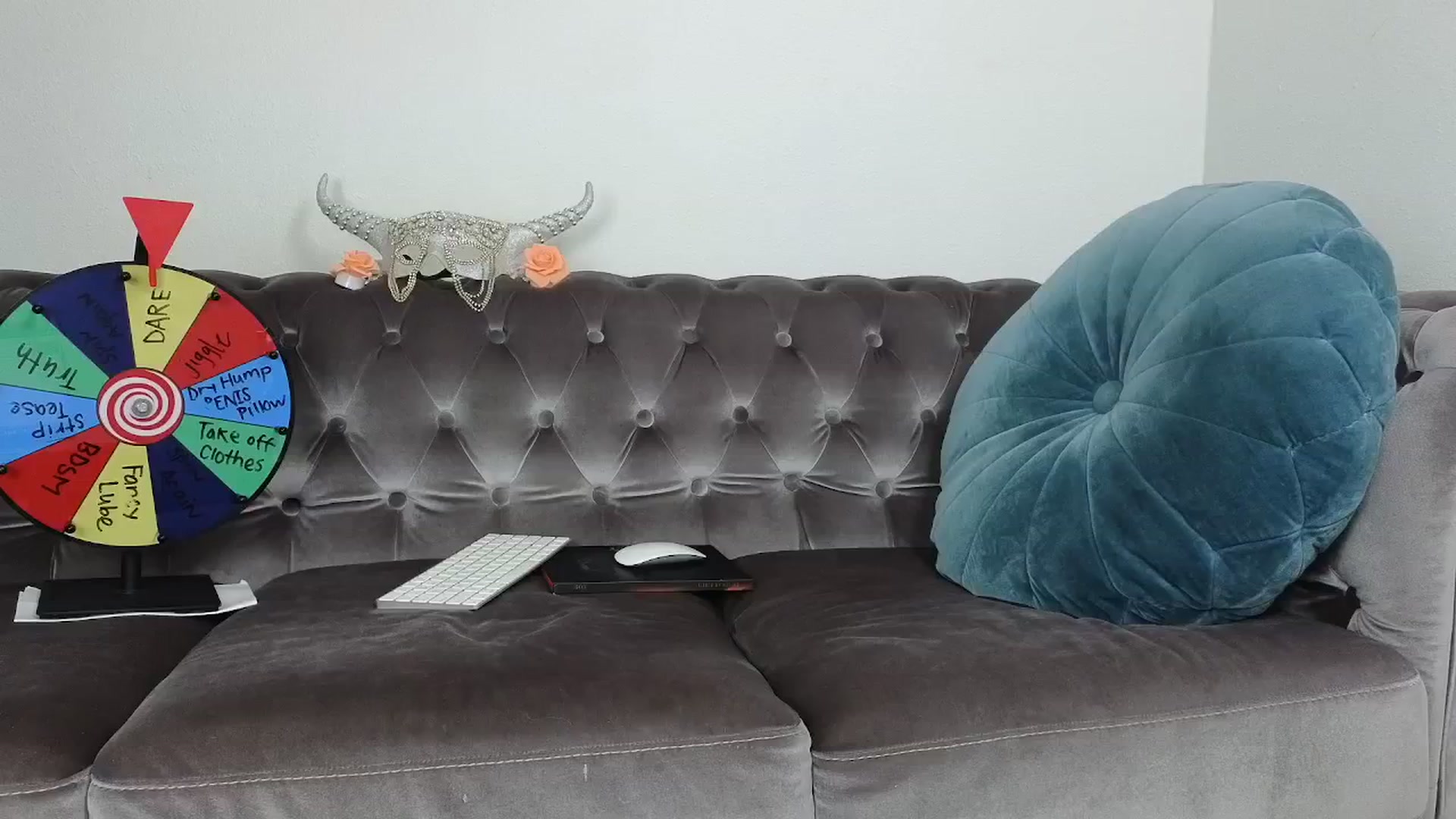 Gallery image thumbnail from SkylarHealix's myfreecams stream on, 06/24/2025, 17:50 image 1 of 20